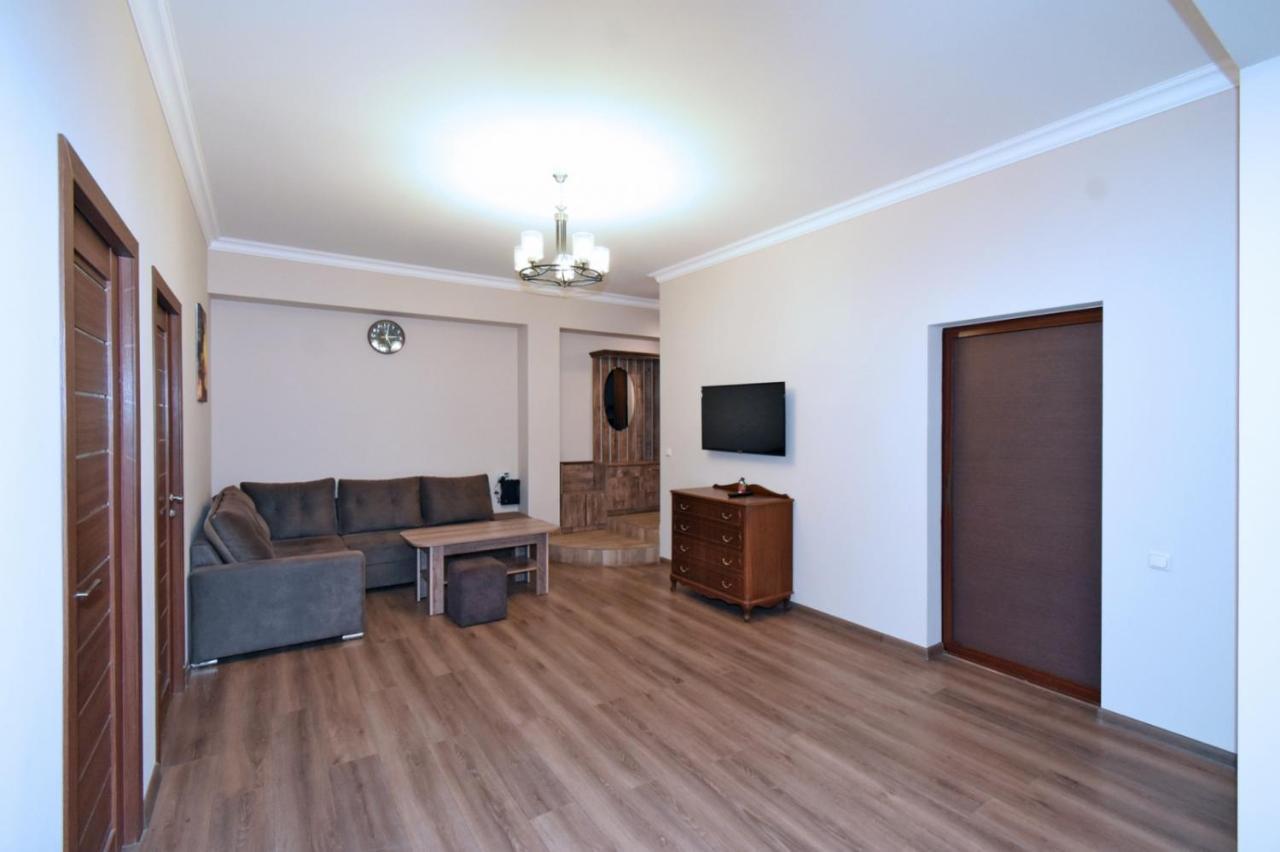 Yerevan Home Extérieur photo